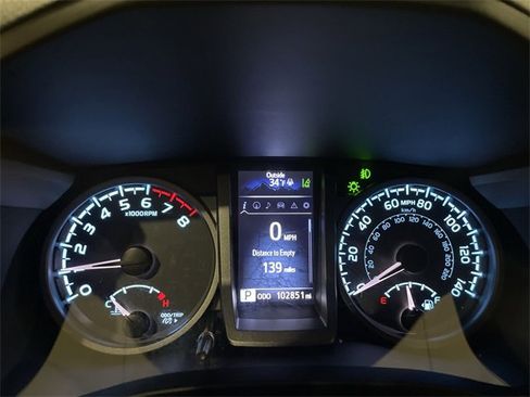 Used 2018 Toyota Tacoma TRD Sport image 23