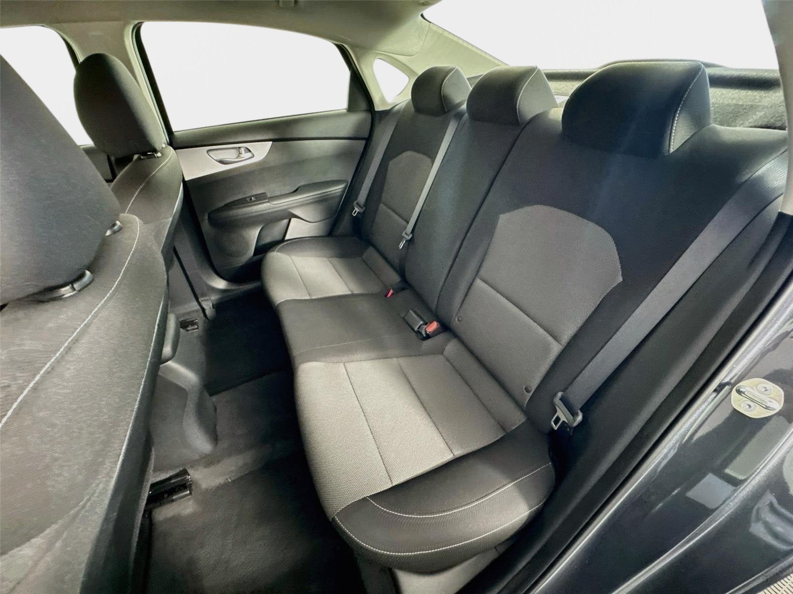 Certified 2023 Kia Forte LXS w/ LXS Technology Package FWD image 20