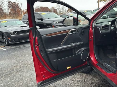 Used 2022 Lexus RX 350L Premium w/ Premium Package image 11