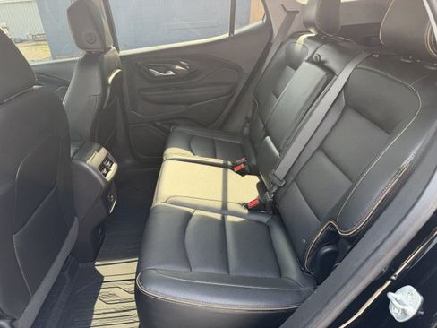 Used 2023 GMC Terrain AT4 w/ Tech Package AWD/4WD image 16