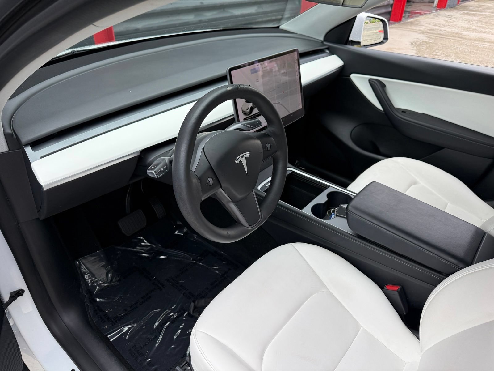 Used 2022 Tesla Model Y Long Range AWD/4WD image 22