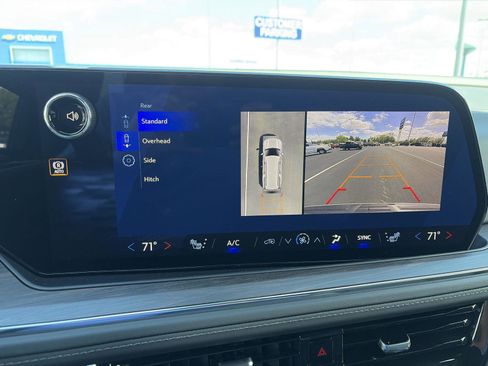 New 2026 Chevrolet Suburban LT w/ Comfort Package AWD/4WD image 31