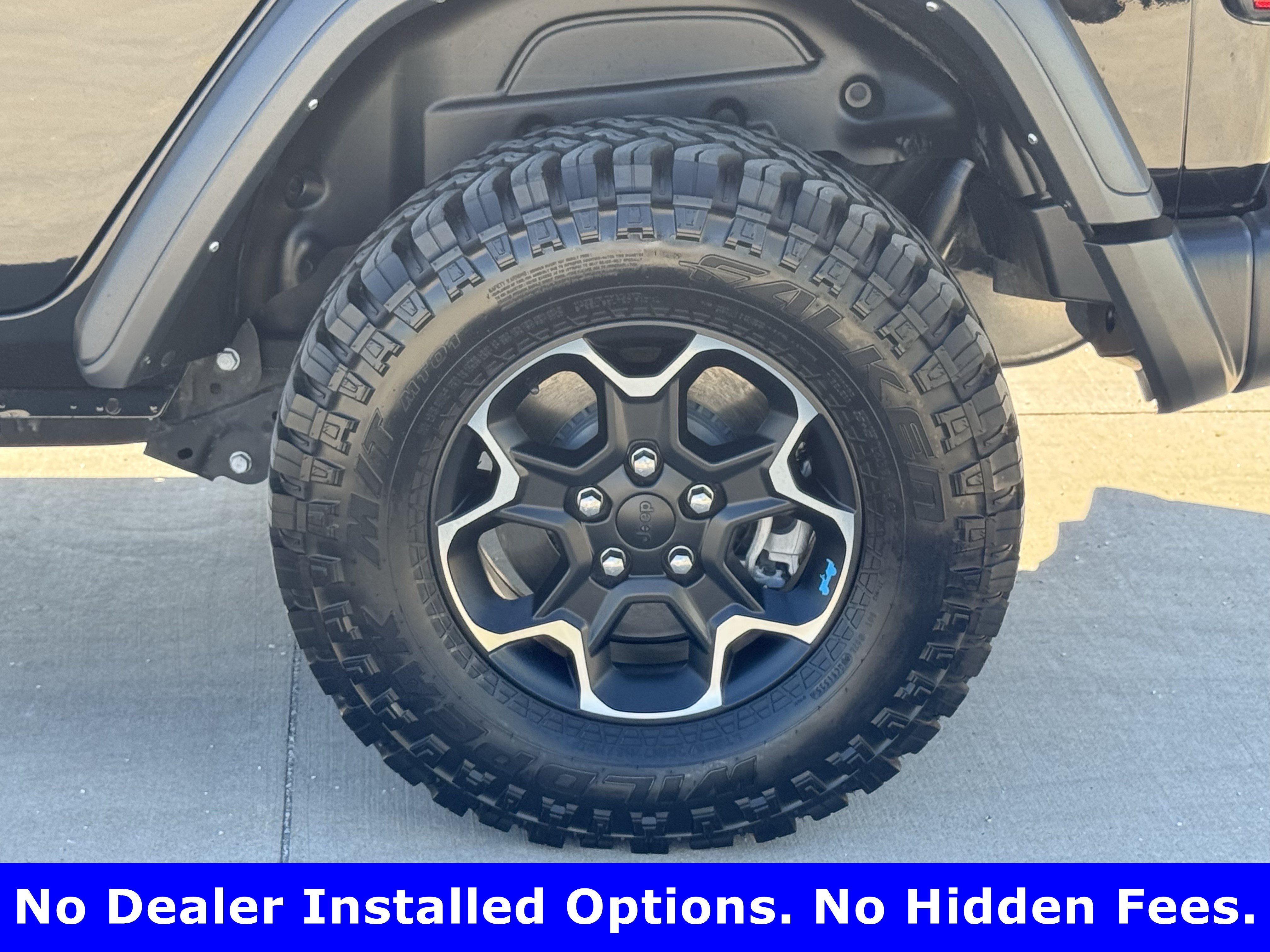 Used 2023 Jeep Wrangler Unlimited Rubicon 4xe w/ Cold Weather Group AWD/4WD image 8