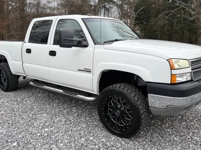 Used 2005 Chevrolet Silverado 2500 LT w/ Heavy-Duty Power Package