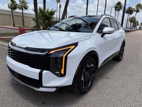 New 2026 Kia Sportage SX image 3