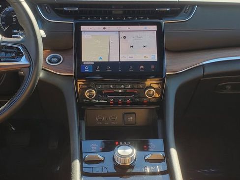 Used 2023 Jeep Grand Cherokee L Summit w/ Advanced Protech Group IV image 37