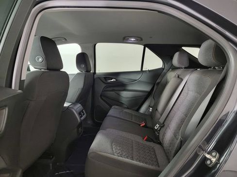 Used 2022 Chevrolet Equinox LT FWD image 15