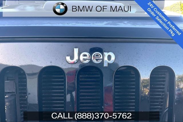 Used 2012 Jeep Wrangler Unlimited Rubicon AWD/4WD image 28