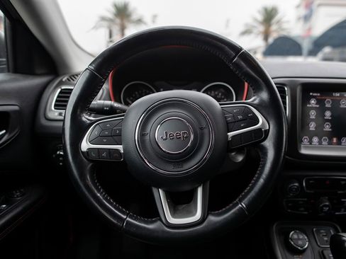 Used 2019 Jeep Compass Trailhawk image 23