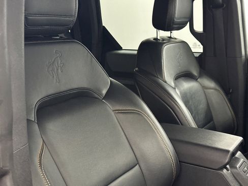 Used 2021 Ford Bronco Badlands image 11