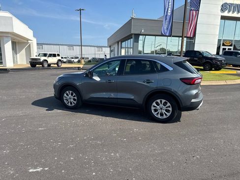 Used 2024 Ford Escape Active w/ Cold Weather Package FWD image 12