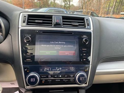 Used 2018 Subaru Outback 2.5i Premium image 32