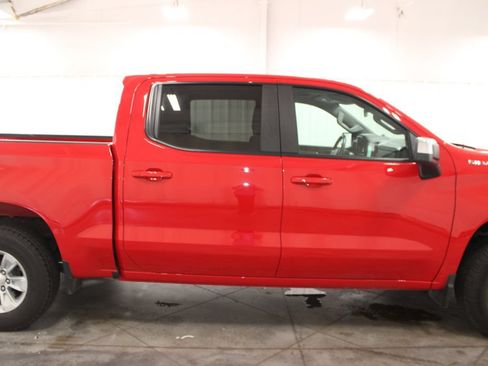 Used 2025 Chevrolet Silverado 1500 LT AWD/4WD image 11