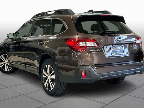 Used 2019 Subaru Outback 2.5i Limited image 12
