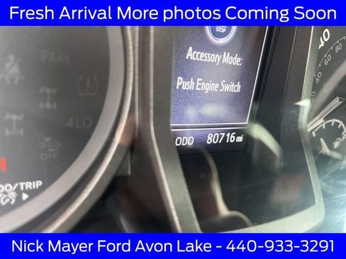 Used 2018 Toyota Tacoma TRD Sport image 12