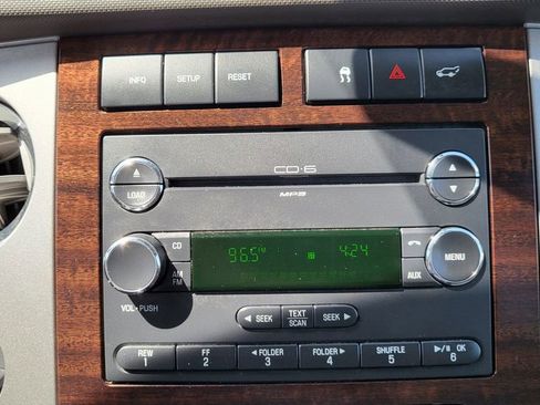 Used 2010 Ford Expedition Limited RWD image 37