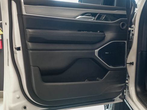 New 2026 Jeep Grand Wagoneer L Limited image 22