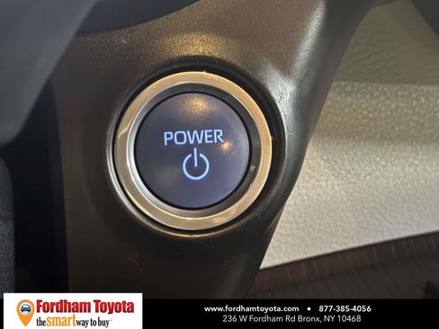 Used 2021 Toyota Sienna LE FWD image 22
