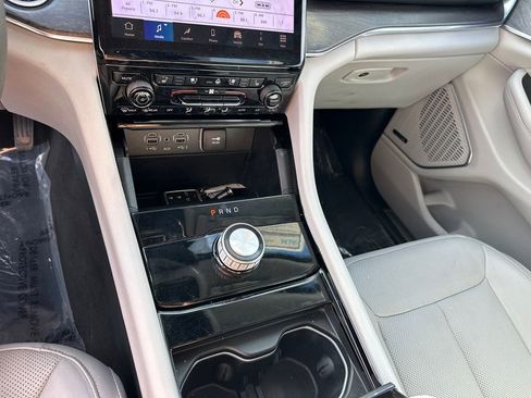 Used 2023 Jeep Grand Cherokee Overland image 34