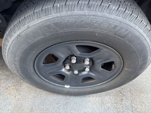 Used 2022 Jeep Wrangler Unlimited Sport image 11