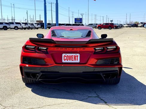 Used 2025 Chevrolet Corvette E-Ray w/ Stealth Interior Trim Package image 8