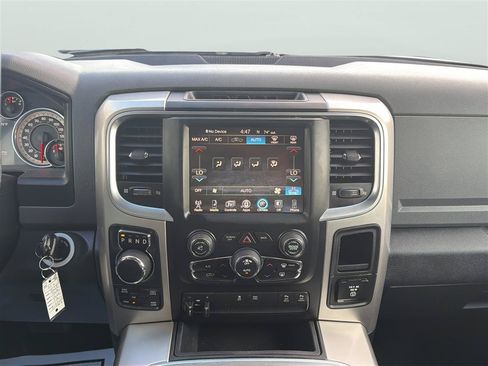 Used 2017 RAM 1500 Lone Star AWD/4WD image 18