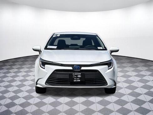 Used 2024 Toyota Corolla LE FWD image 6