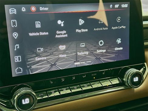 Certified 2024 GMC Canyon AT4 w/ Technology Package image 15