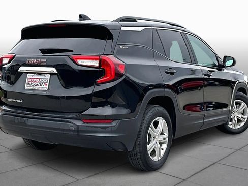 Used 2022 GMC Terrain SLE w/ Driver Convenience Package image 12