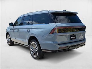 New 2025 Lincoln Navigator Reserve video 2