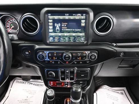 Used 2021 Jeep Wrangler Unlimited Rubicon w/ Dual Top Group AWD/4WD image 20