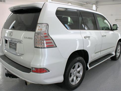 Used 2014 Lexus GX 460 image 10