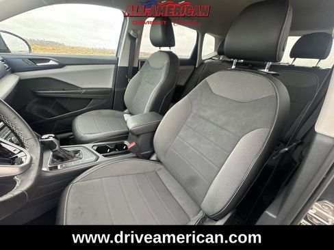 Used 2022 Volkswagen Taos SE image 18