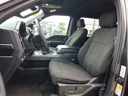 Certified 2017 Ford F150 XLT w/ Equipment Group 302A Luxury AWD/4WD image 16