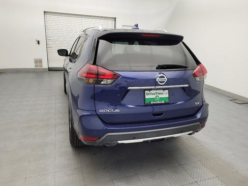 Used 2020 Nissan Rogue SV FWD image 6