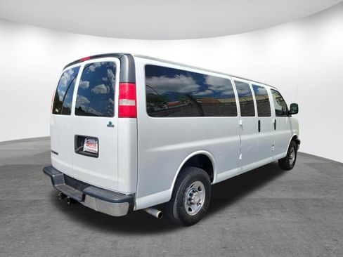 Used 2019 Chevrolet Express 3500 LT w/ LT Preferred Equipment Group image 18
