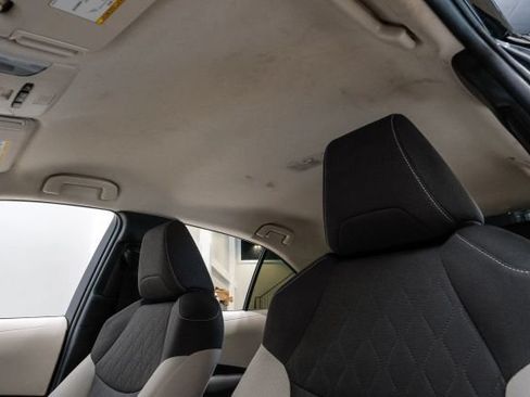 Used 2021 Toyota Corolla LE FWD image 33
