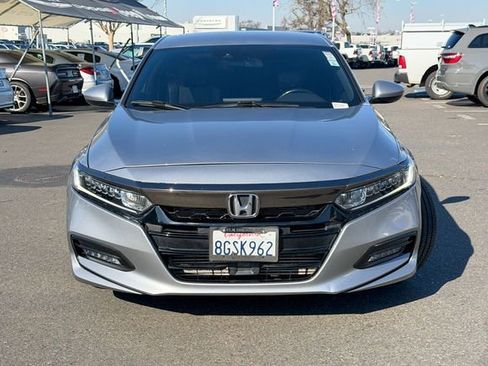 Used 2018 Honda Accord Sport image 3
