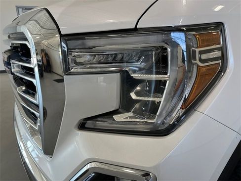Used 2019 GMC Sierra 1500 SLT image 11