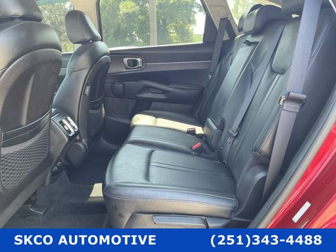 Used 2022 Kia Sorento S FWD image 14