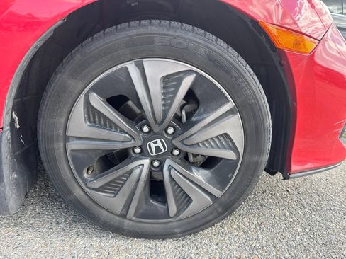 Used 2017 Honda Civic EX image 4
