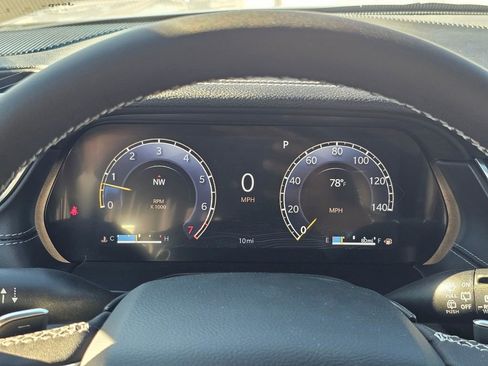 New 2025 Jeep Grand Cherokee Limited w/ Black Appearance Package image 18