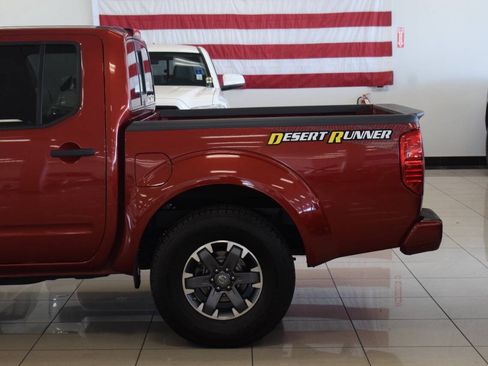 Used 2015 Nissan Frontier Desert Runner RWD image 20