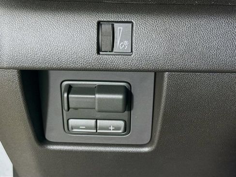New 2026 Chevrolet Colorado Trail Boss AWD/4WD image 12
