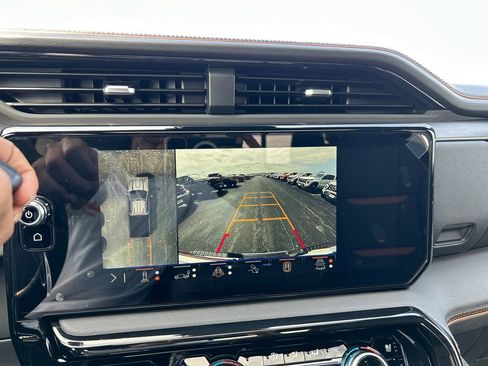 New 2026 GMC Sierra 2500 AT4 w/ AT4 Premium Plus Package AWD/4WD image 25