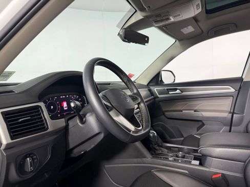 Used 2023 Volkswagen Atlas SEL AWD/4WD image 24