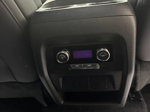 Used 2026 Buick Enclave Sport Touring FWD image 28