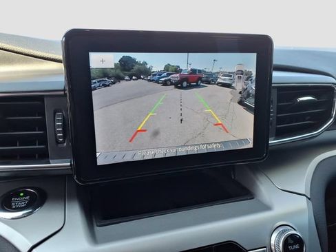 Used 2021 Ford Explorer XLT w/ Equipment Group 202A AWD/4WD image 27