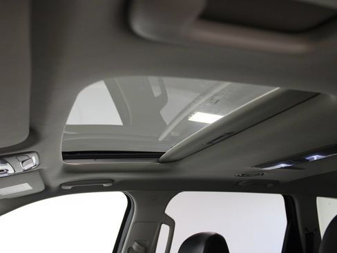 Used 2025 Kia Telluride S FWD image 51