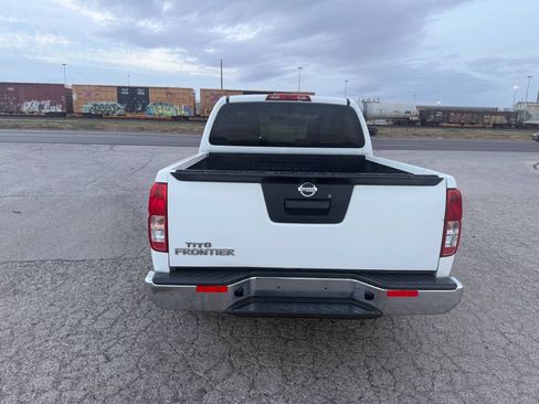 Used 2013 Nissan Frontier S RWD image 7